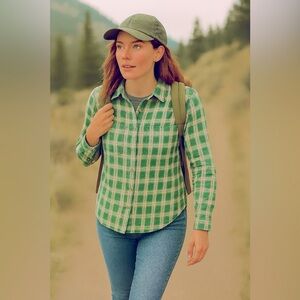 Woolrich Green and White Plaid Flannel